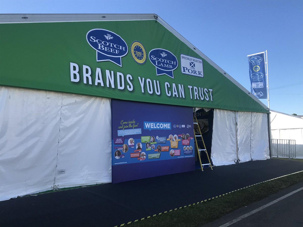 ArtisanButchery's tweet photo. Today Damon is @ The Royal Highland Show in Edinburgh doing a couple of Butchery demos. #butcherydemo #royalhighlandshow #edinburgh https://t.co/QaGiVhPWr7