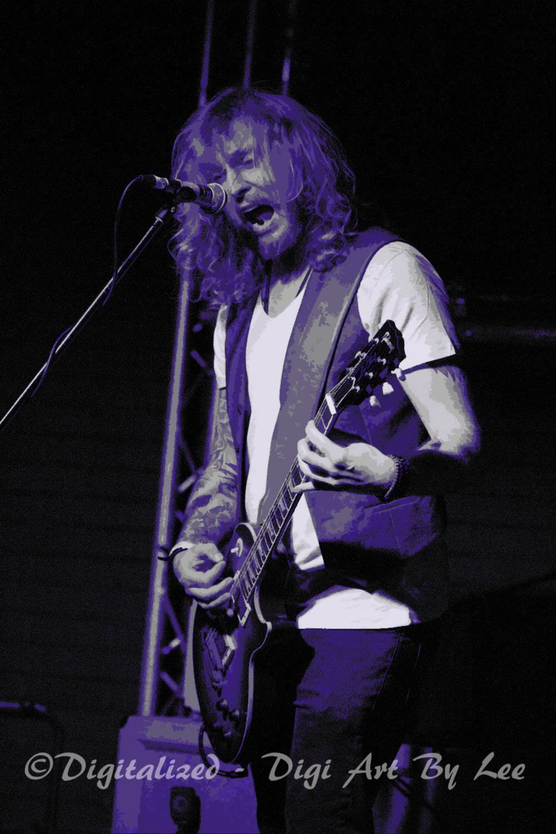 JPPCharityEvent's tweet image. As some of you know I also do digi art for fun check out my latest pieces of Just Push Play 4: Train Kept A Rollin' headliners @TheBadFlowers hope you like it

#justpushplay #thebadflowers #startinggun #digiart #portraitart #rockart #popart