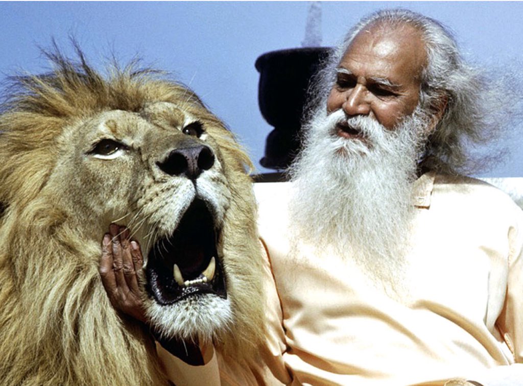 In 1966  #SwamiSatchidananda  #SwamiSivananda ‘s disciple founded  #IntegralYogaInstitute & Yogaville inSpiritual Guru to major Hollywood actors & musicians,in 1986 he opened the ‘Light of Truth Universal Shrine LOTUS  #InternationalDayofYoga  #InternationalDayofYoga2018