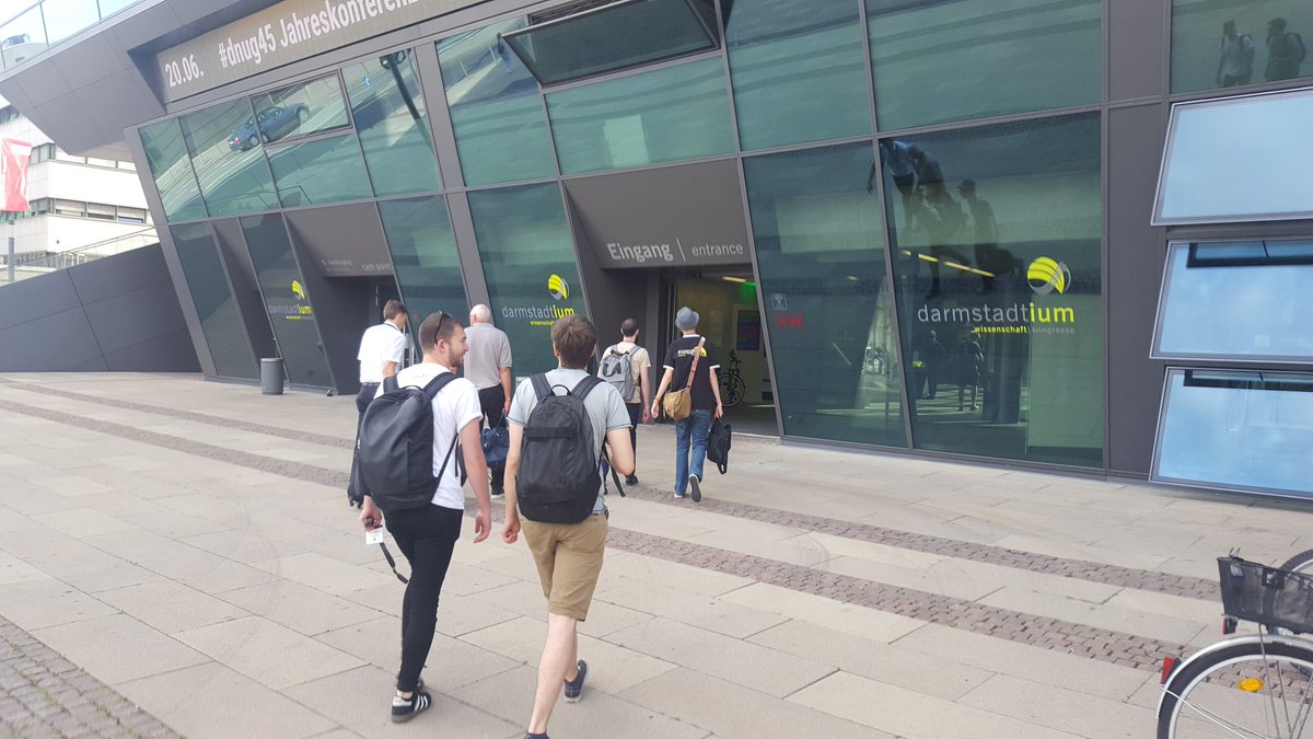 bitspeicher's tweet photo. Das Team auf dem Weg ins Darmstadtium. #ejs18 #TagZwei https://t.co/JASZGj9yL8
