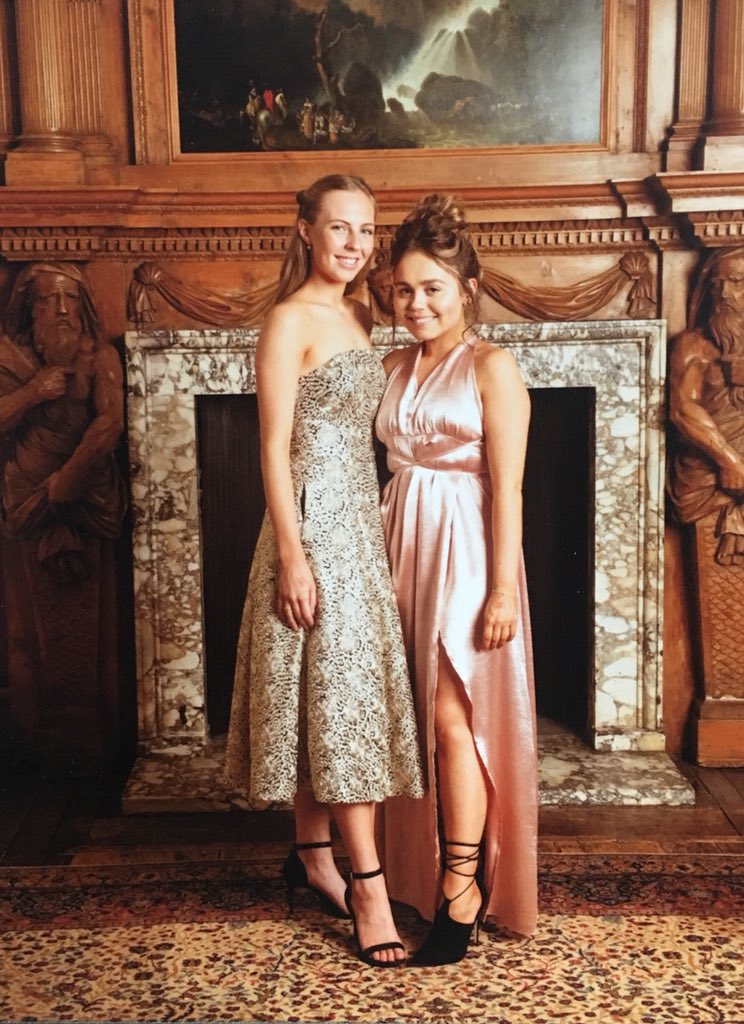 AliceEGreen's tweet photo. @Abby_Bennett21 happy birthday boo! Love you lots and have a fab day🎉💕 https://t.co/haYVrhjjwW