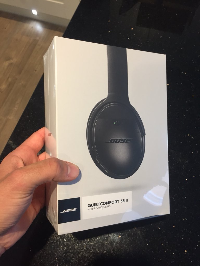 Andrew_Bucknell's tweet photo. Often use twitter to complain, but this time it’s positive...Thank you @BoseUK for the top service, replacing my faulty QC 35s with the next generation. Speedy, professional, efficient and no quibbles. #Bose https://t.co/jM7oQ3epsi