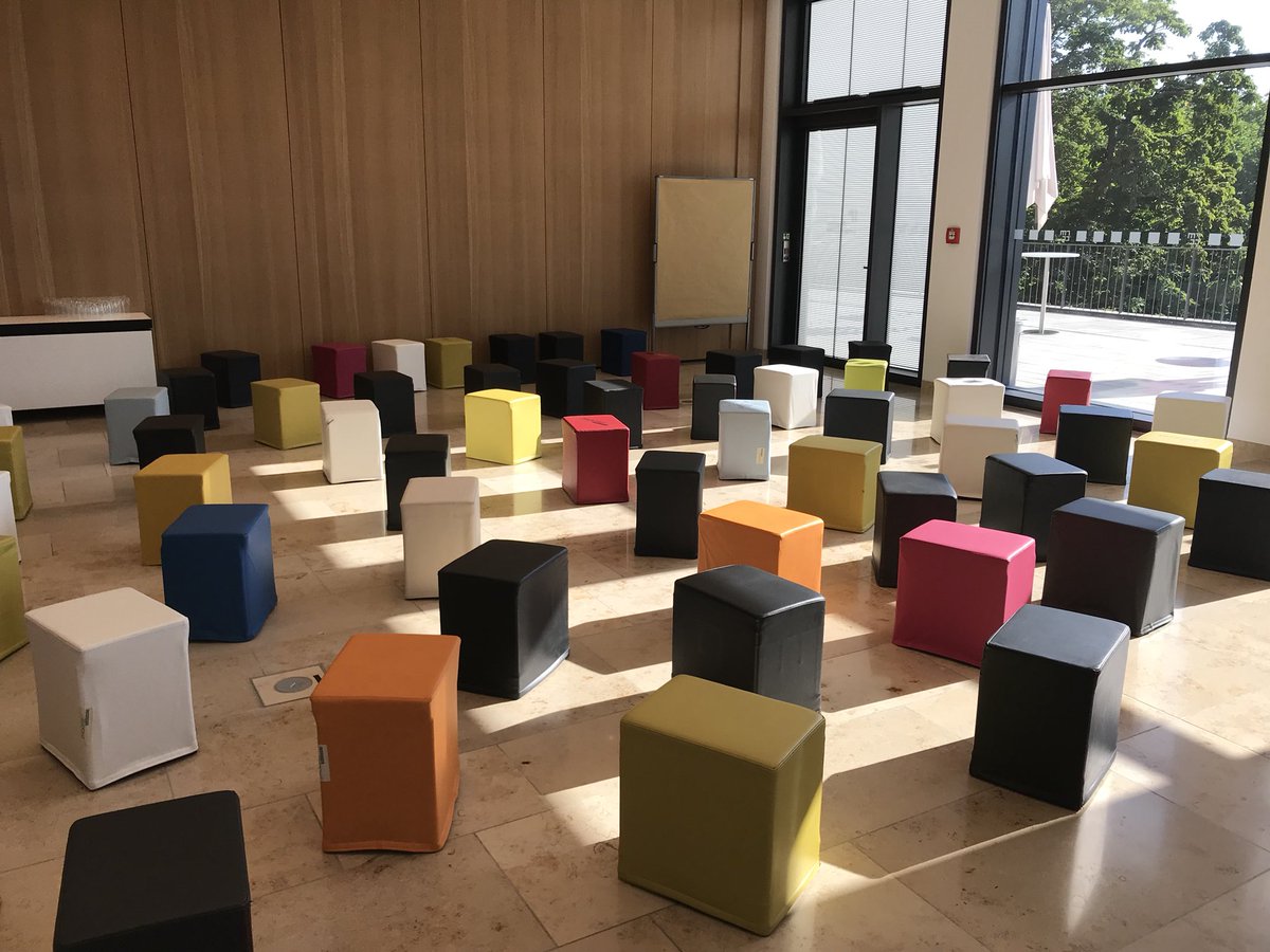 EVVCeV's tweet photo. Tag zwei der #mexcon18 kann beginnen! https://t.co/J1bLdoxztp