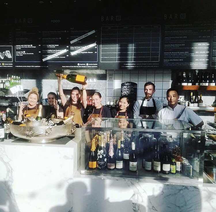 shangricareers's tweet photo. We’re also cool &amp; quirky at Shangri-La At The Shard! Our fine wine &amp; champagne bar, craft beers, small plates with an outside terrace &amp; seating is now recruiting! @bar31_london #careershift #art #boroughmarket #london #livemusic #opportunity https://t.co/SkqoE01vqS