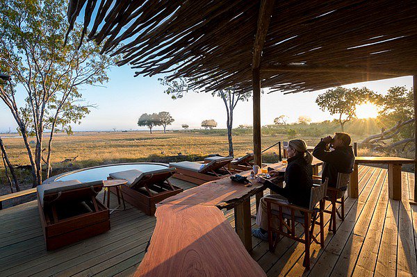 WeAreWilderness's tweet image. #Hwange&apos;s original intimate safari bush camp, Little Makalolo, reopened last week after a rebuild of the main area &amp;amp; a complete interior refurbishment of the 6 tents. It looks spectacular! wilderness-safaris.com/blog/safari-al…
#TravelWithPurpose
@Destination_Zim @zimexperience 
#VisitZimbabwe