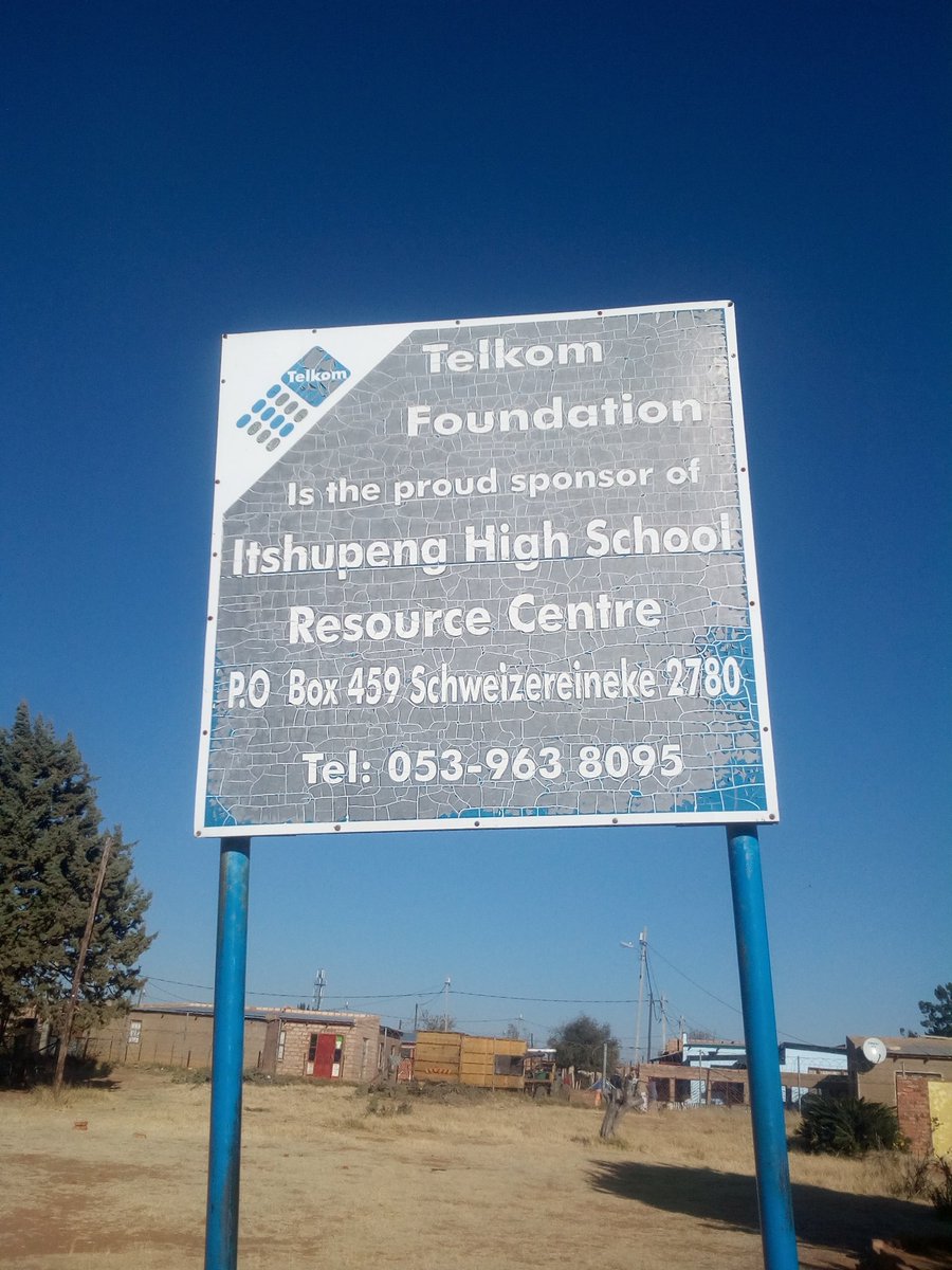 MafIHub's tweet photo. Today We are in Itshupeng High Resource Centre, in Schweizer-Reneke. Tech meets Students #HackGangsterism #HackCrime.
Theme: living the legacy towards a #Socio #Economically empowered #youth. #YouthMonth18 @Official_NWPG @NWPGVTSD @NWPLegislature https://t.co/WVNz7uc6Os
