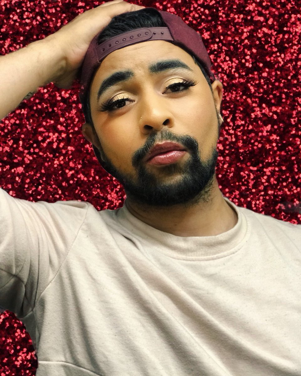 ChvosKing's tweet photo. @AmourFraud @1023_LUXE I’m just gonna Interject right here. Not a scam. Ran by a beautiful human. Here’s me in the Dinero Lash. So that’s that https://t.co/O1VUgKJ2dg