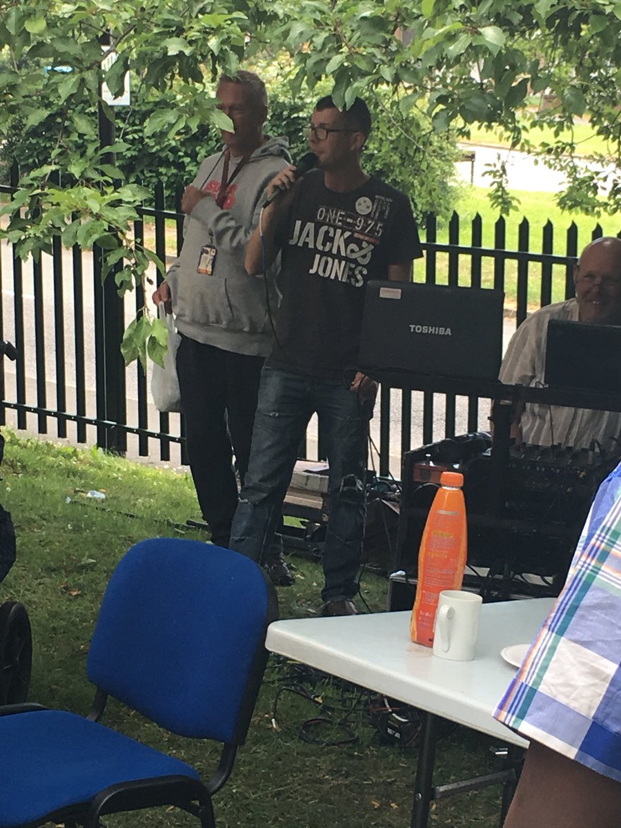 JimMcDonnell7's tweet photo. Friends celebrating #LDW2018 at Leighton view @mencap_charity @NickBurton01 https://t.co/ozLNRzQqPz