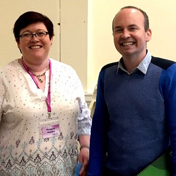 INTOnews's tweet image. Deputy @PaulmurphyAAA discusses #PayEquality #ClassSize #schoolfunding with @INTOnews lobbyist from Dublin South West #INTOValueEd #Budget2019