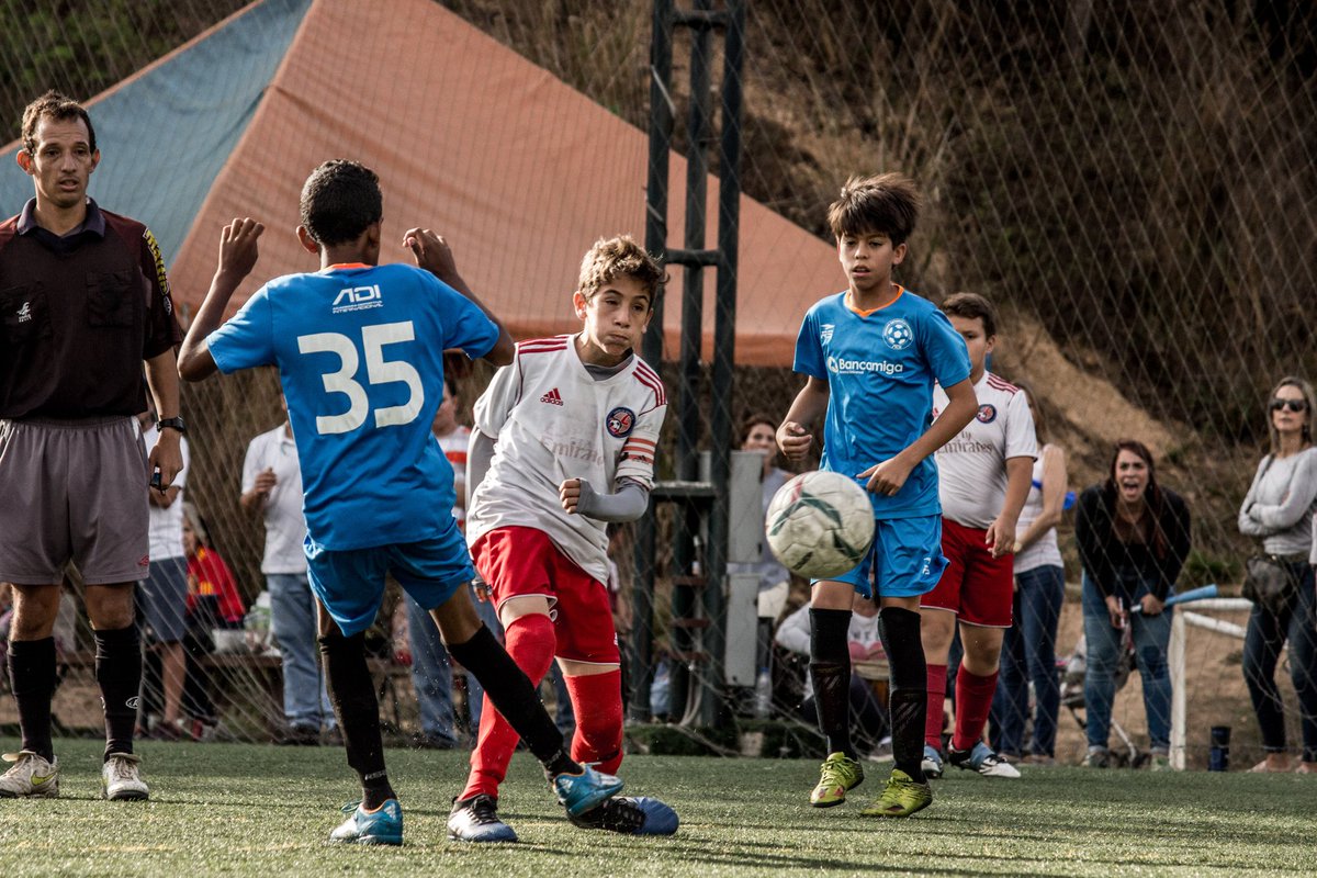 PetareAcademia's tweet photo. ¡A la FINAL! Nuestra Sub12 Bronce consiguió su pase a la disputa del campeonato en la #LigaPipoRossi tras salir victorioso en el partido de vuelta de semifinales:

ADI (1) - FRATELSA (3)

Goles:
⚽Johnny Betancord
⚽Samuel Rondón
⚽José Guillén https://t.co/Hbupgsmq9O