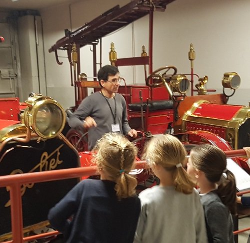 Cet #été, le musée des 🚒propose des #visites et #ateliers à toute la famille !
 ➡️Visites familiales dimanches 8 juillet et 5 août, à 15h.
 ➡️Spectacle de #marionnette (3-5 ans) le mercredi 11 juillet, 15h.
 Renseignements et réservation sur notre site ⏬