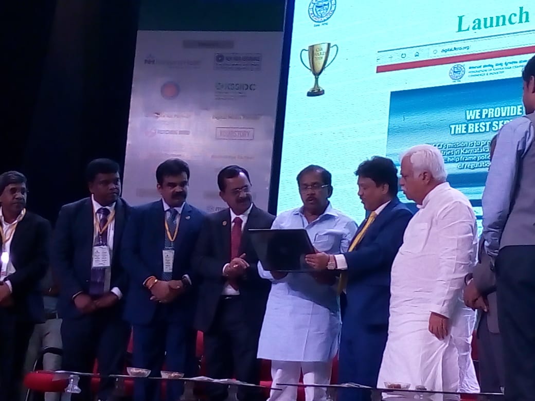 FKCCI_B's tweet photo. Basic Education Award.

#FKCCI #CSRAwards #Bangalore https://t.co/xLvWtf7phG