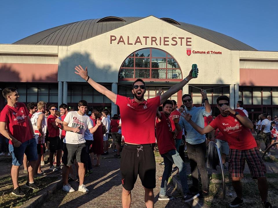 Daniele Cavaliero: profeta in patria, eroe della promozione di #Trieste
@PallTrieste2004 <a href="/giancamiglio/">Giancarlo Migliola</a> <a href="/andreapecile10/">AndreaSunshinePecile</a>
buff.ly/2K5qwE9