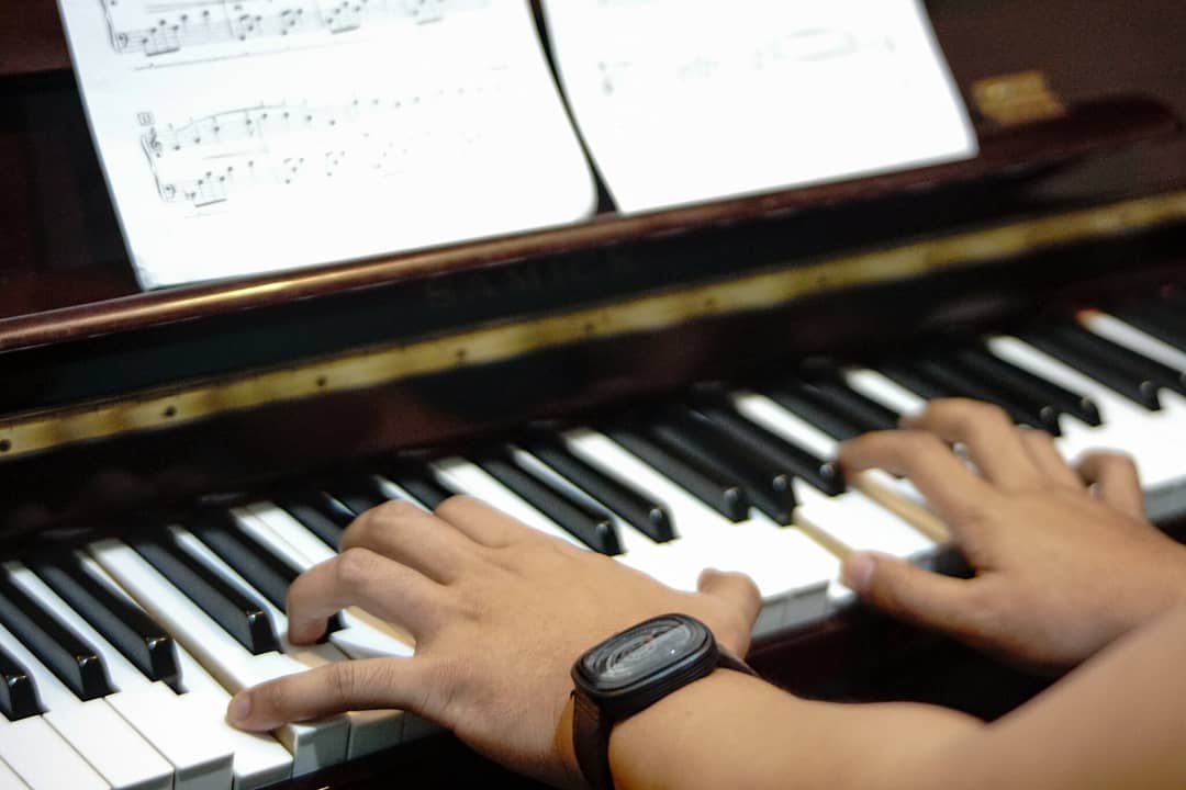 Libur telah usai, mari kembali  beraktifitas belajar musik di seluruh cabang Purwa Caraka Music Studio 🙏
 #cerdasbersamamusik