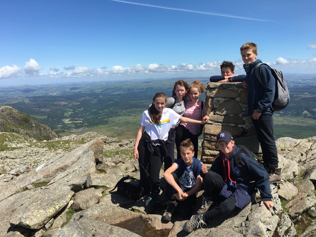 NWSnl_Form5's tweet photo. Summit! #NLForm5 #NLLeavers #NLPostCE #NLTrips https://t.co/9m6CK7QZcv