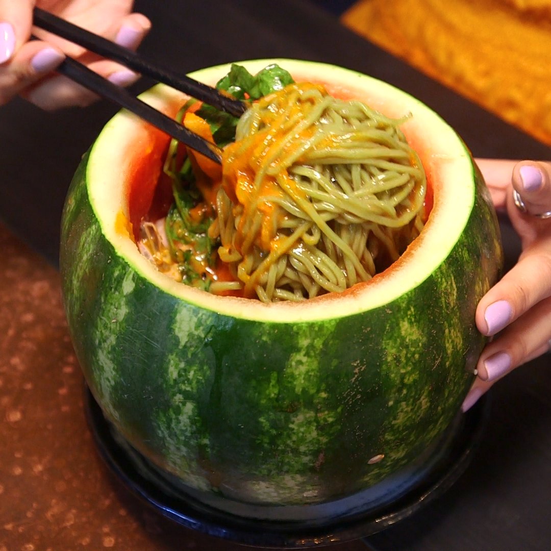 FOOD INSIDER (@InsiderFood) on Twitter photo 2018-06-24 02:30:00 This dish is one in a melon 🍉 This dish is one in a melon 🍉