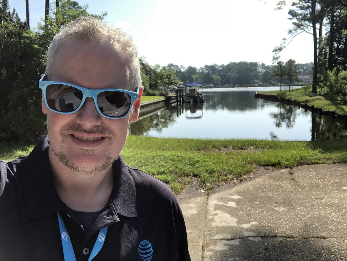 Kirkbranson's tweet photo. Having a great day with IHX work! #SamsungFun #IHXecutioNERs @JeremiahIHX https://t.co/lNVJImDX3I