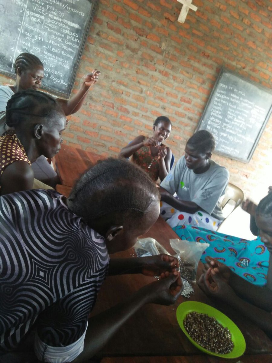 DBPalabek's tweet photo. This for #WorldRefugeeDay @DBPalabek in its mission to serve refugees, @UNRefugeeAgency and stakeholders in this mission celebrated on 19 june #worldrefugeeday. #youngpeople  who received skill training on #microproducts and #IGactivities presented their achievements 
@AglPdo https://t.co/fxR6Qc1bcA