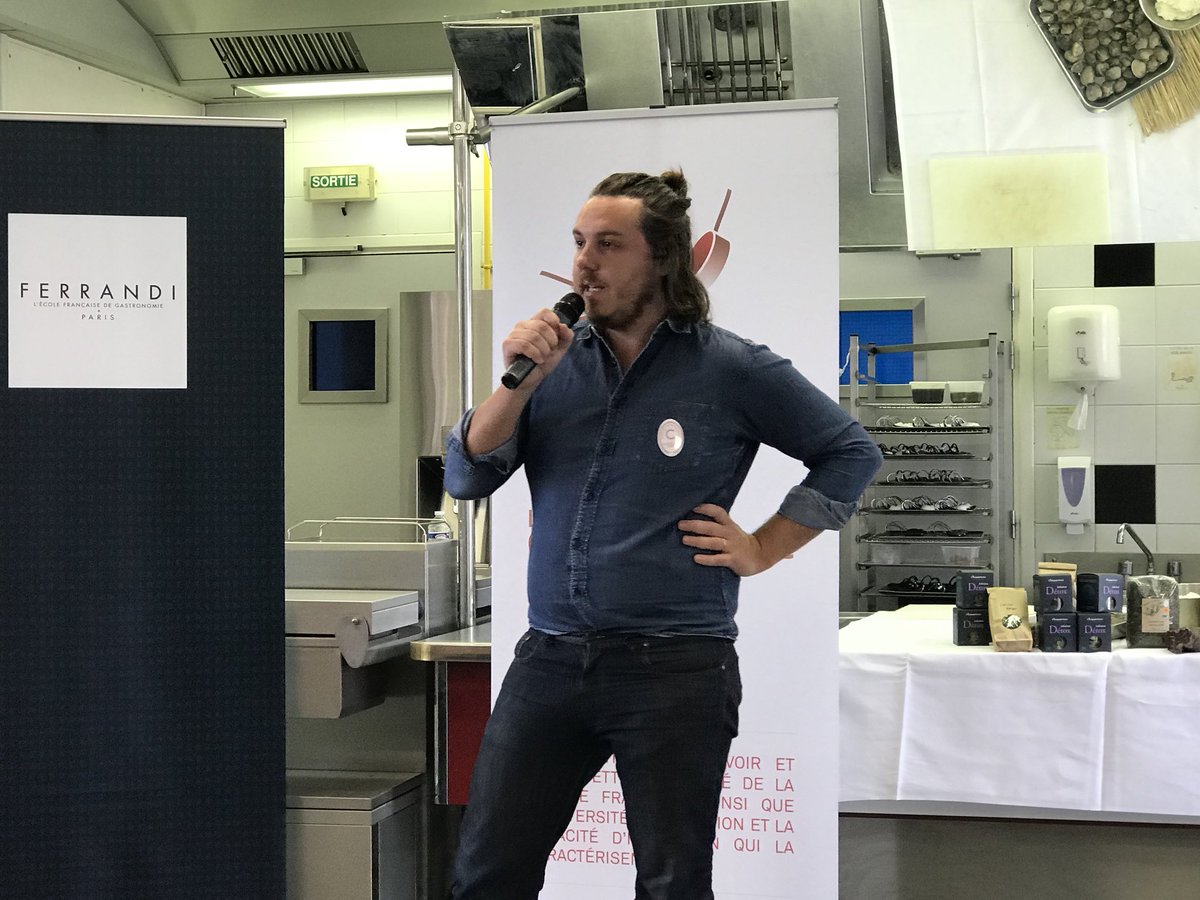 « Le revendeur de mes viandes m’imposait un tarif qui ne me permettait pas de vivre, j’ai donc eu l’idée d’augmenter la qualité et de créer mon propre circuit de distribution : <a href="/AHLAVACHE1/">AH LA VACHE</a> » Arnaud Billon <a href="/FERRANDIParis/">FERRANDI Paris</a> #ferrandi #CollegeCulinairedeFrance