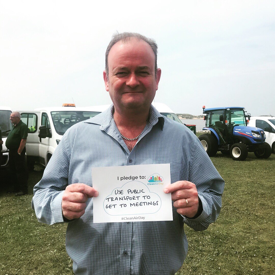 seftoncouncil's tweet photo. Whatβs your #CleanAirDay pledge? Air quality in Sefton in good but we can ALL do more to make the air we breathe cleaner πβοΈπ¬ #CleanAirSefton #MySefton https://t.co/M3D30Mtaqt