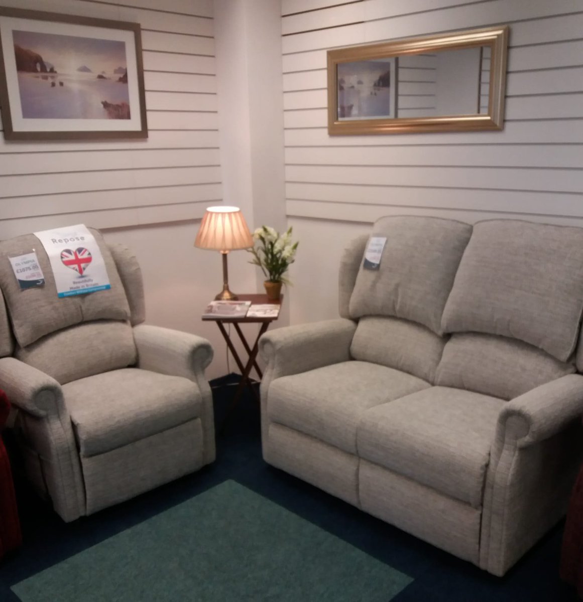 Come and check out our lovely showroom display at our #Cirencester store featuring the Repose Olympia Settee and Olympia recliner chair. If you're an AM Club member the Settee is available for £1145.00 inc vat. <a href="/Repose_Seating/">Repose Furniture Ltd</a> #Cotswolds #Gloucestershire