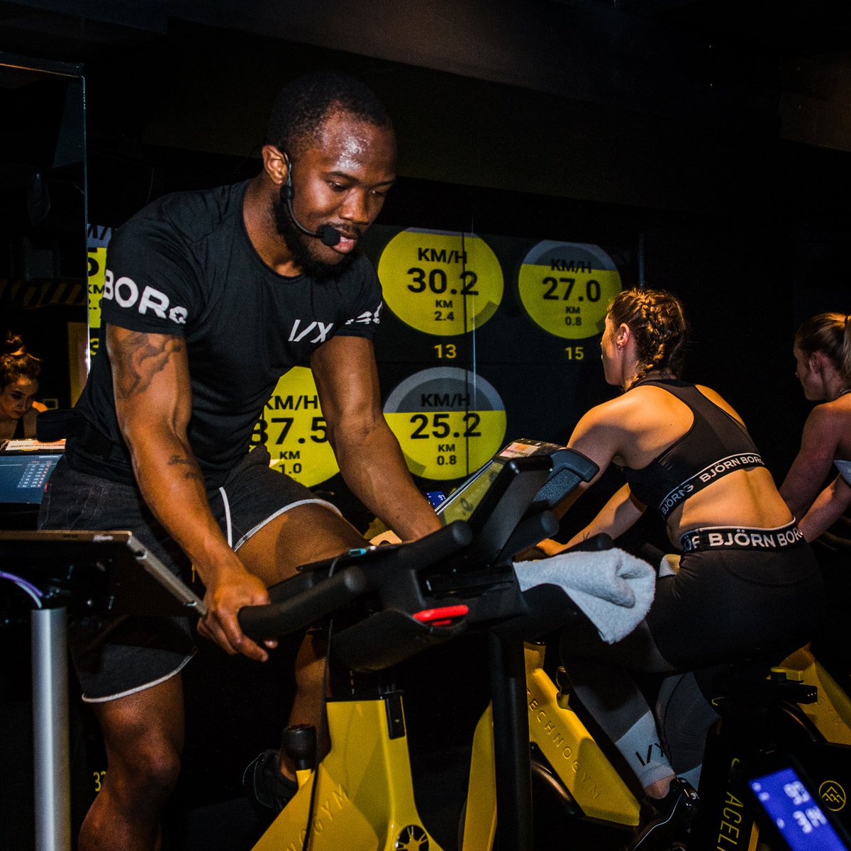 One10Cycle's tweet photo. Stronger, Faster, Harder, Fitter. Paceline will push you to to be the best version of you. Get in the zone, crank up the resistance and reap the rewards. 💪 https://t.co/nZMatp40X3