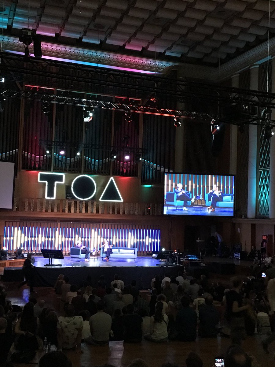 Pro #copyrightdirective in a room full of startups who are generally skeptical or opposed to it: Mathias Doepfner, CEO from @axelspringer has a clear (positive) opinion on the topic. #TOA18 #digital #media #berlin