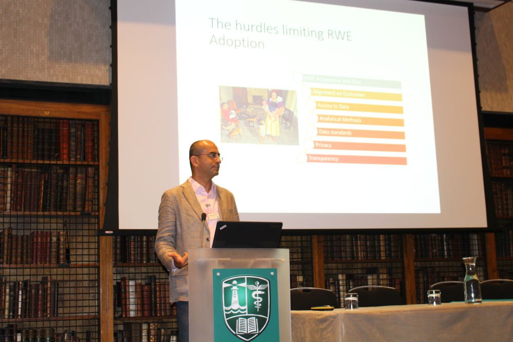 DSRUDrugSafety's tweet photo. Abhimanyu Verma @Novartis at #BigDataforPV details some of the hurdles limiting use of RWE, including alignment on outcomes, access to data, privacy and data standardisation without losing accuracy @abhivermaunique #BigData #Pharmacovigilance https://t.co/gedxzC9wIK