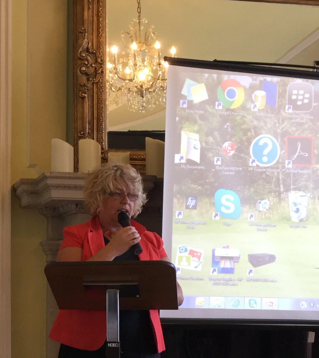 Jo Webster opens today’s Yorkshire &amp; Humberside region event focusing on #HolidayProvision #childpoverty #LACAYH some great speakers @JeanetteOrrey <a href="/garethbatty/">Gareth Batty</a> @LindsayGrahamUK @MealsMoreBrakes @fuelforschool