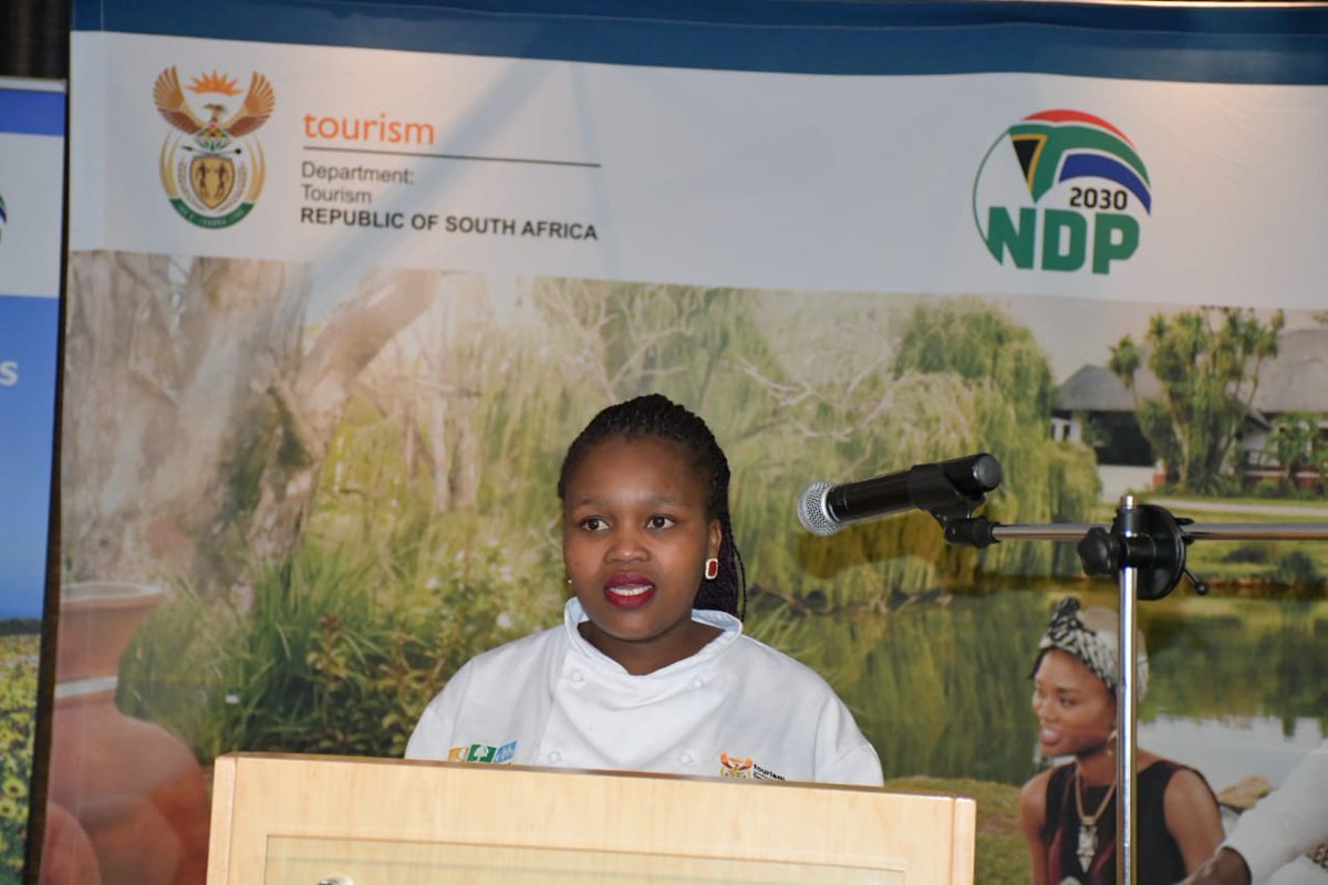 Tourism_gov_za's tweet photo. Student representative, Ms Singatwa Magwanyana addresses fellow graduates & attendees a the Western Cape Food Safety and Quality Assurers Training Programme graduation #FoodSafetyGraduation #YouthMonth18 https://t.co/fdov7UnRRk