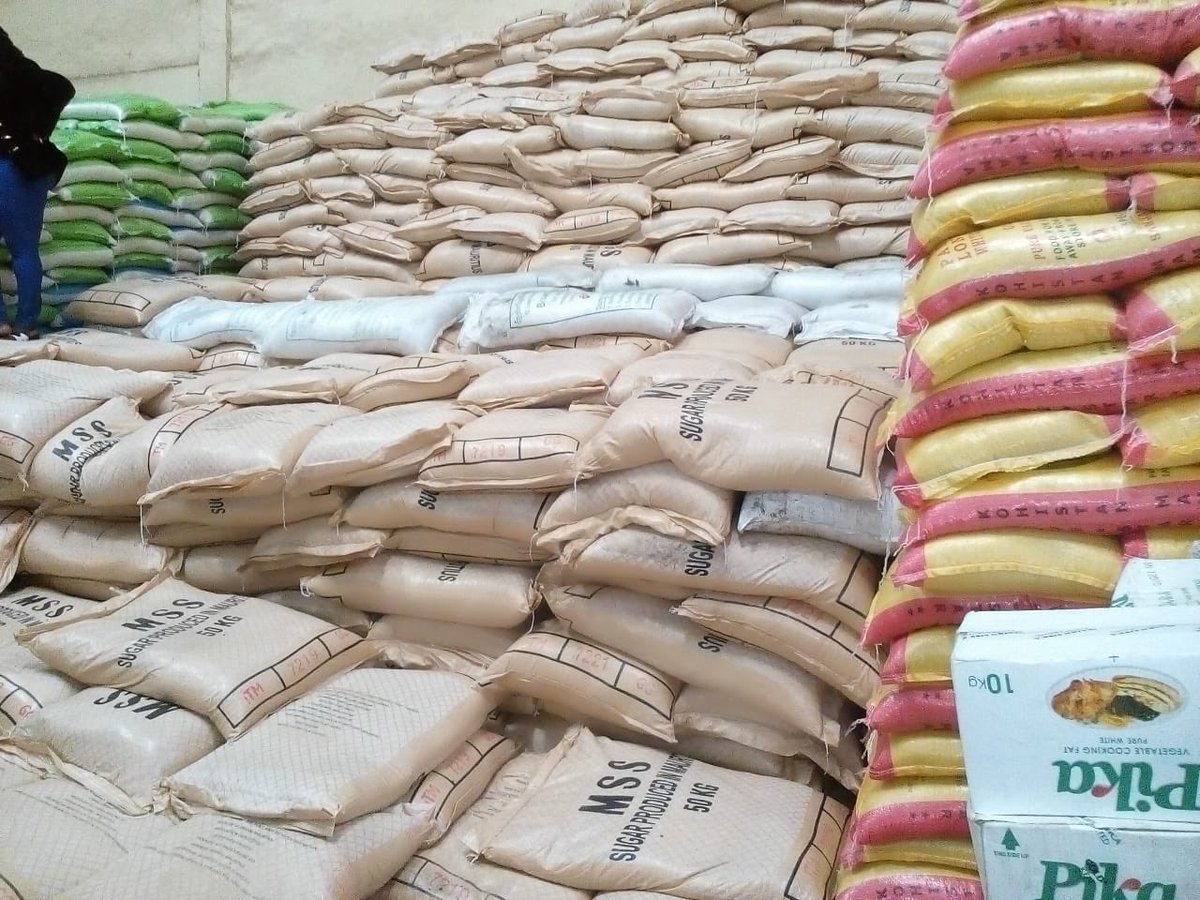 BreakingNewsKE's tweet image. KEBS Managing Director Charles Ongwae now confirms no mercury found in seized sugar samples after heavy metals tests.