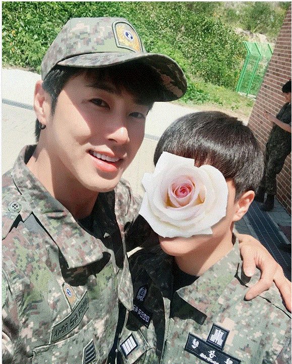 YunhoHousePeru's tweet photo. [IG] Actualización cuentas IG con Yunho. ♥
#정윤호 #유노윤호 #yunho #ユノ #동방신기 #TVXQ
#東方神起 #ProtectYunho #FightForYunho #ユノ
Comparte. Yunho House Perú FC https://t.co/njZtOSZRyW