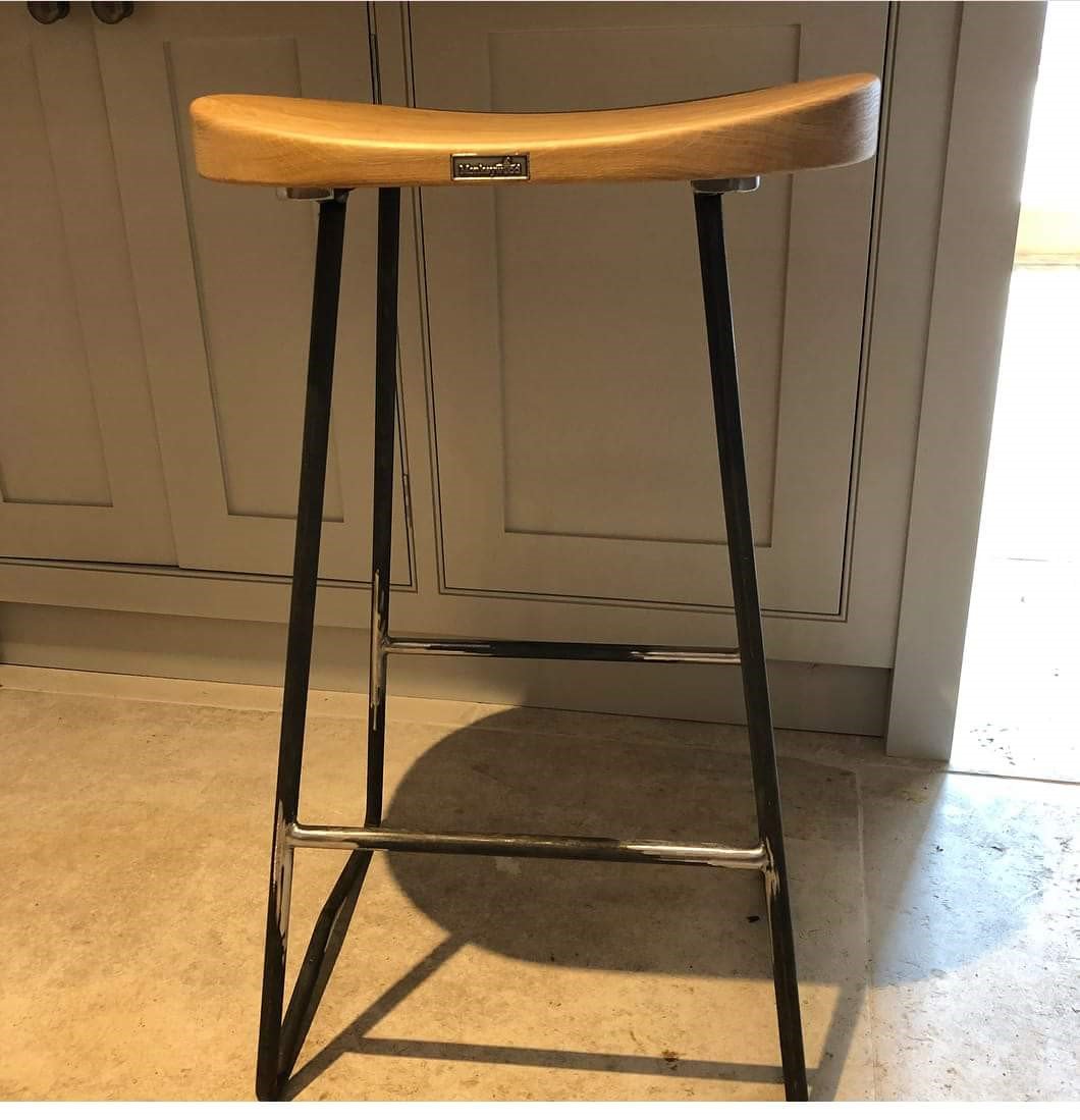 Monkeywood12's tweet photo. Excited to share the latest addition to my #etsy shop: Handmade Solid oak stool with metal base #monkeywood #handmade #stool #oak #metal https://t.co/jLIColdBvS