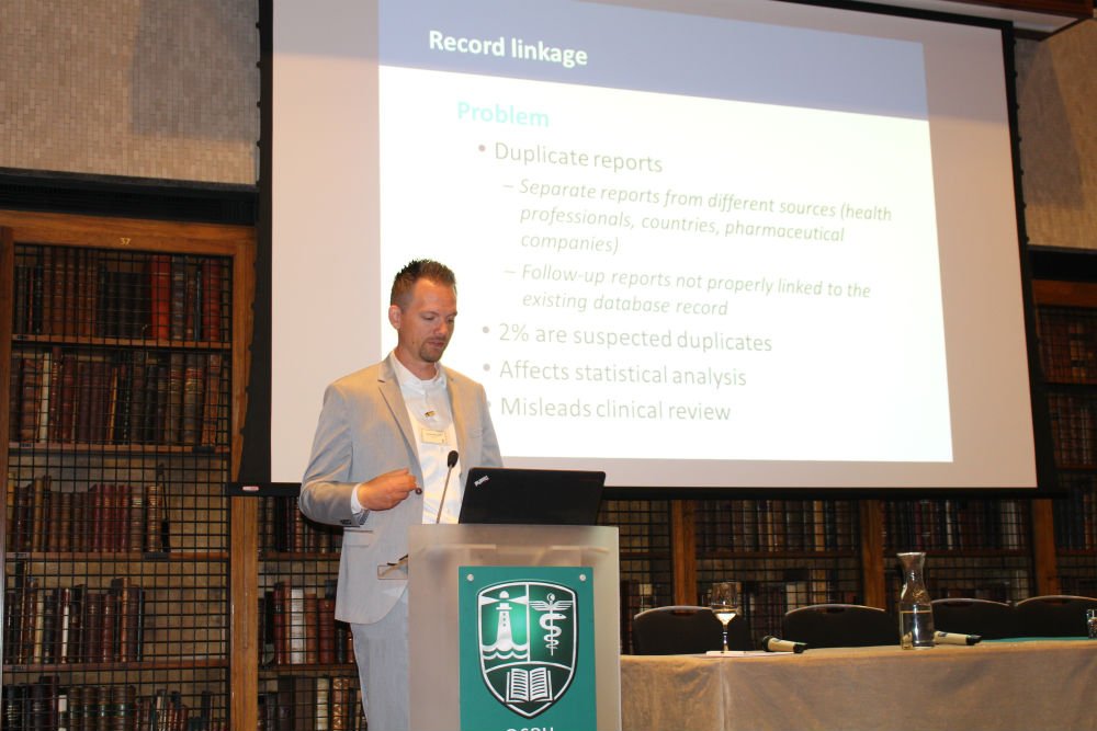 DSRUDrugSafety's tweet photo. Tomas Bergvall @UMCGlobalSafety at #BigDataforPV explaining how data can be linked within and across data sets @TomasBergvall #BigData #Pharmacovigilance https://t.co/Yyrs5fAQXy