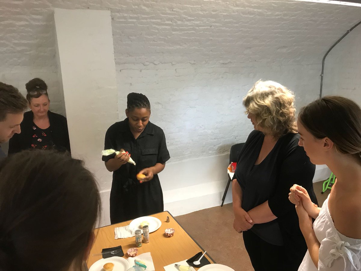 TrainAidLtd's tweet image. Oh we love a cupcake decorating micro-teach!  Thanks for this one. #microteach #cupcakes #cupcakedecorating #teachertraining #training