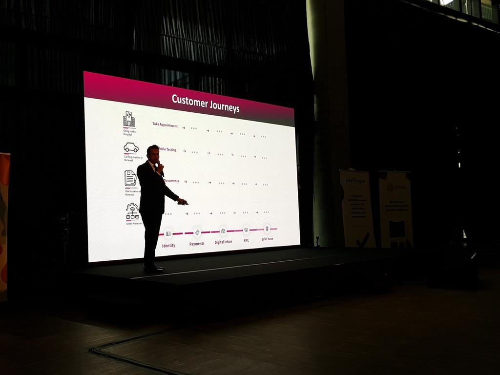 zdanowski_k's tweet image. #blockchainnext Waqas Mirza of #Avanza on practical implementation of #blockchain in #Dubai - its all about the citizens and their jurney! way to go Dubai! @blockchainneXt1