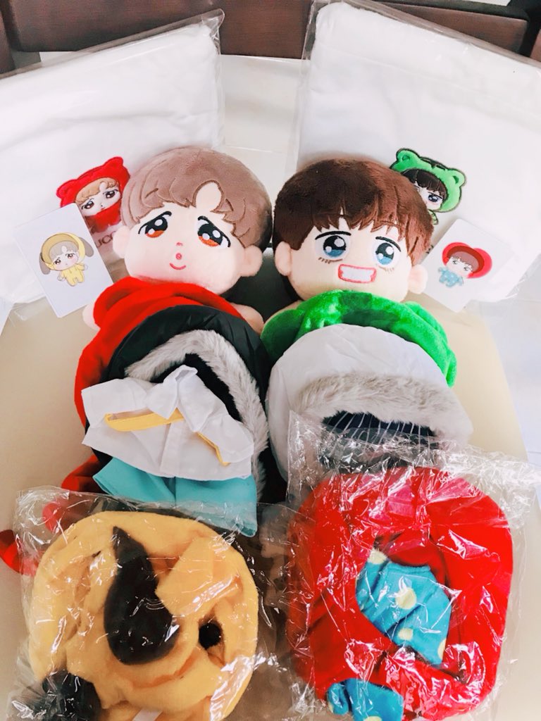 9597_____'s tweet photo. ลูกชายที่น่ารักน่าฟัดของแม่❤️💚 ในที่สุดก็ได้เจอกันแล้ว ㅠㅡㅠ ขอบคุณมากๆเลยนะคะ🙆‍♀️💜 #GUCCHIM @GUCCHIM1 #GUCTAE @GUCTAE1 https://t.co/6PPm8gYnT1