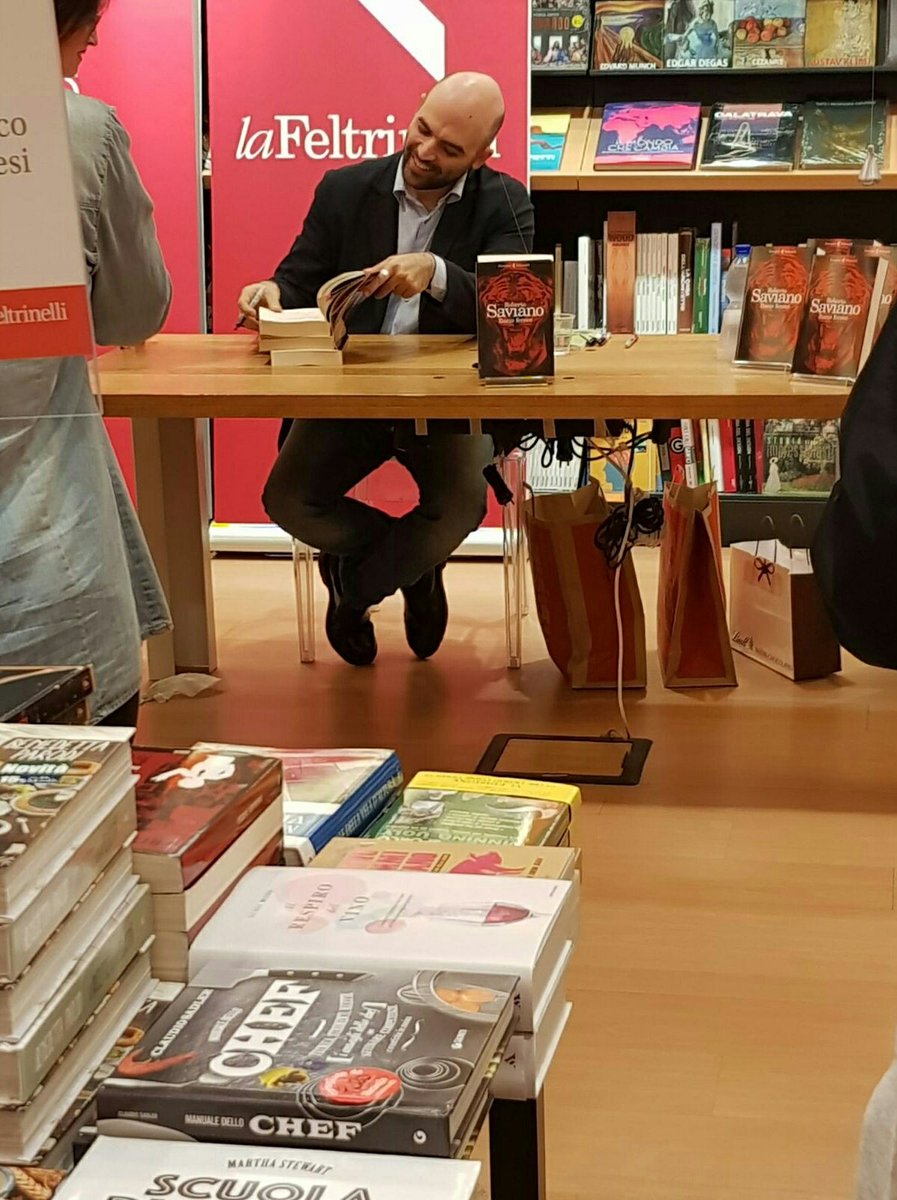 mARIdona tweet media