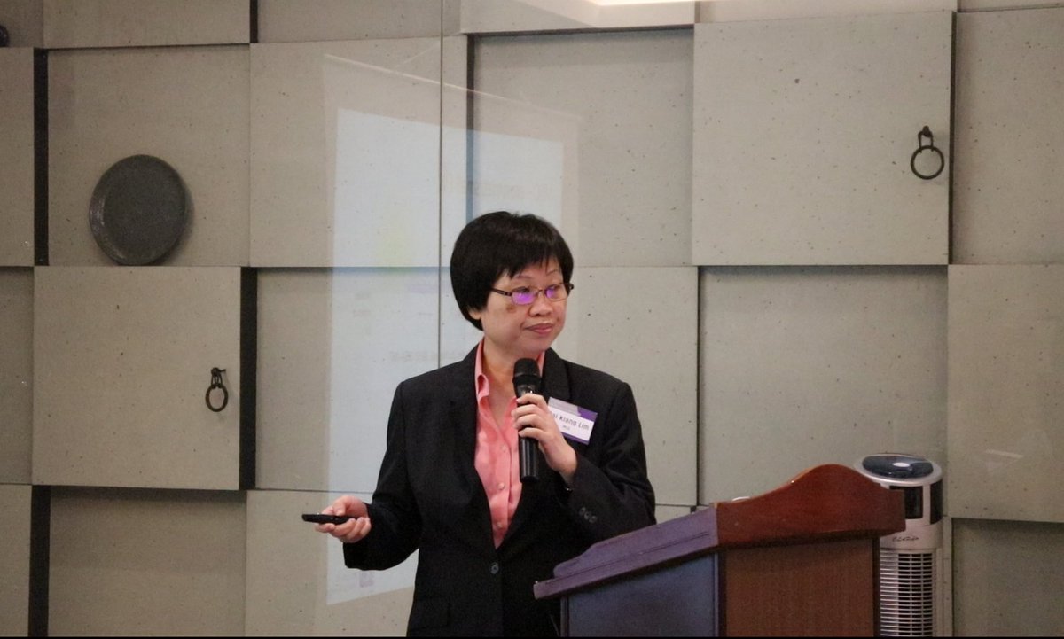 exocobio tweet media