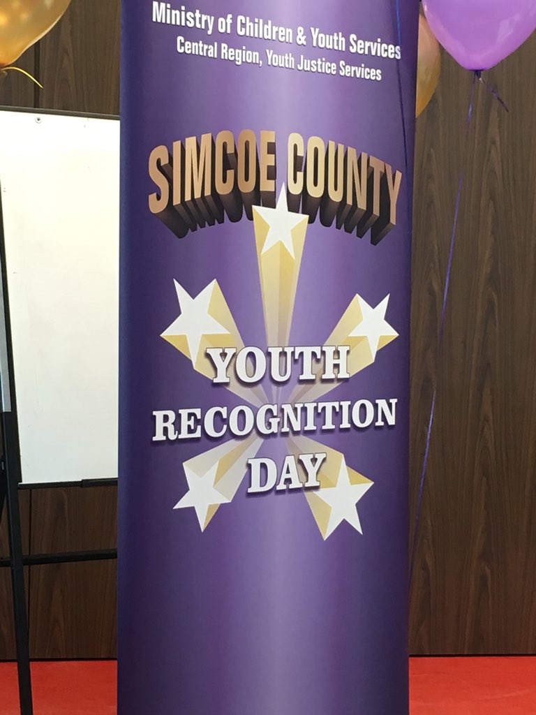 JobsAtFocus's tweet image. Fantastic youth making strides to improve their future. So proud to be a part of a wonderful and moving celebration @YouthON #resilience #academics #notlookingback #brave #choices