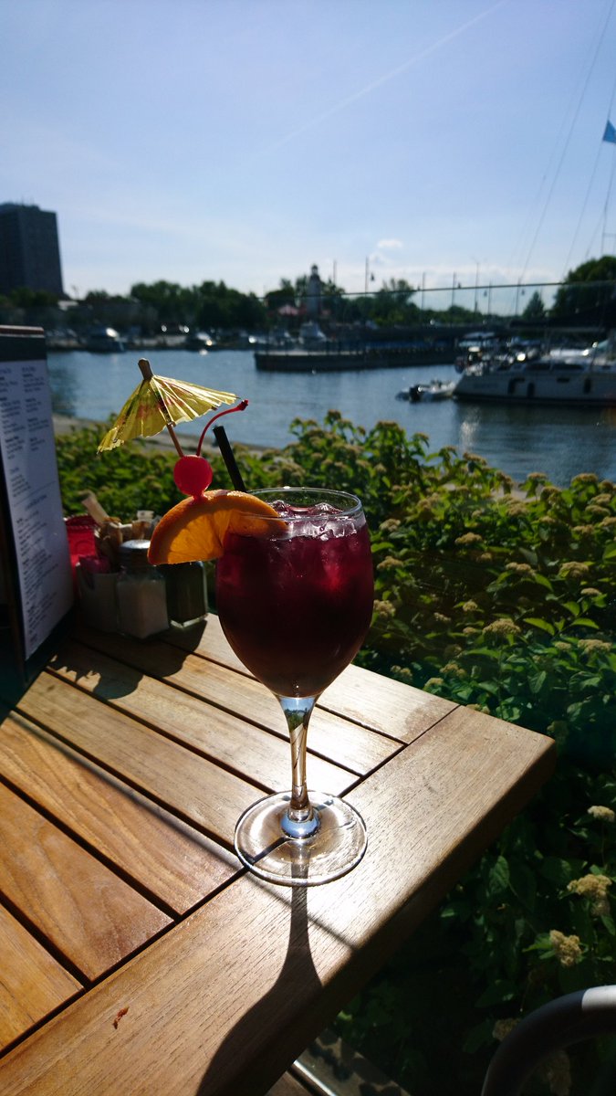 pintwithaview's tweet photo. Sangria at the docks. #Toronto #Canada #vacation https://t.co/xwac5U45OZ
