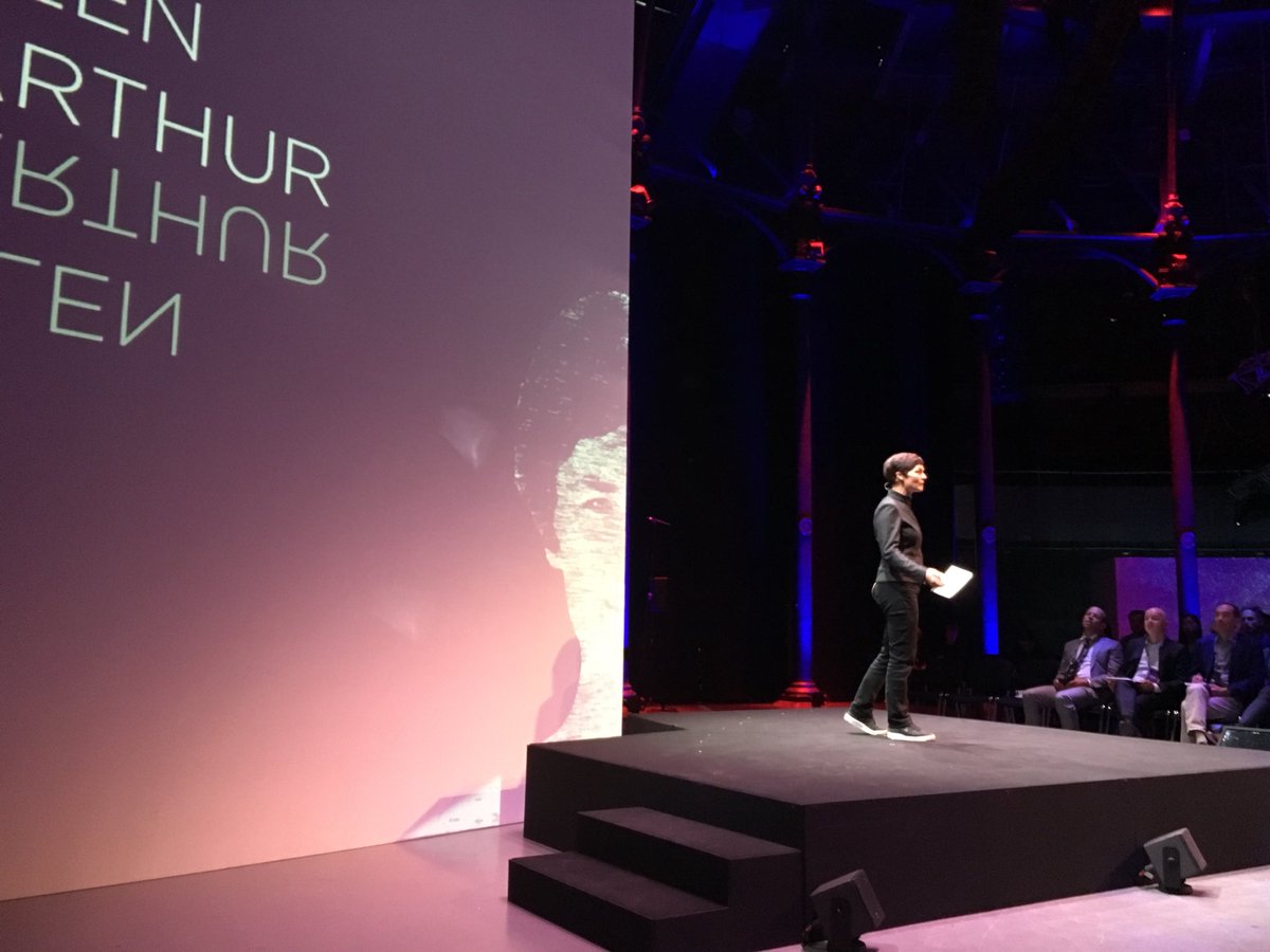 NewPlasticsEcon's tweet image. “Cleaning up is important, but it’s not enough. We need to stem the flow” | @ellenmacarthur talks about the need to deal with the root causes of #oceansplastic, not just the symptoms. #2018Summit