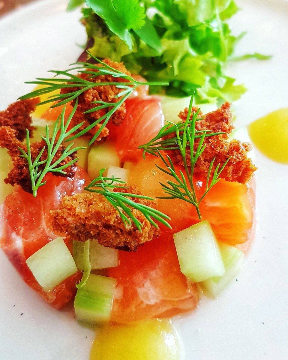 Here is our wonderful Maple cured Salmon with apple and saffron puree garnished with our homemade crispy gingerbread. Available from 12pm every day. To reserve a table call 0151 932 9085 🐒🐒 #crosby #lunch #smallplates #salmon #tasty #maplecured #dinner #waterloo #liverpool