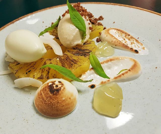 NT_House's tweet photo. Sneak peak from tasting of our new Vegan 🌱 dessert.
Cashew cheesecake mousse, pinacolada sorbet, grilled pineaple, aquafaba toasted soft meringue, lemon verbena gello.
Yummy 😋 addition to our vegan set menu. Yes we have full vegan set menu... 🌱
.… https://t.co/13o5eA4zNW https://t.co/mNDLD6n54B