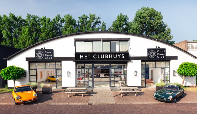 Ons voormalig Pakhuis is nu Het Clubhuys. Een plek waar oldtimers, art, koffie, Jan des Bouvrie outlet, werkruimten en vergaderplekken samen komen. 500 mtr van <a href="/Het_Arsenaal/">Het Arsenaal</a> .
