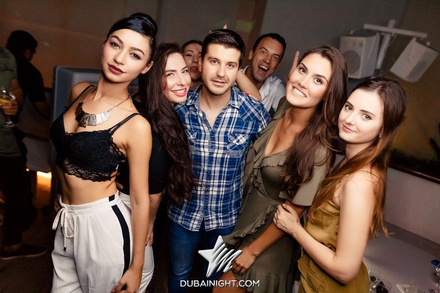 Johnson1324's tweet photo. #birthday#surprise#party#friends#love#fun#happy#moments https://t.co/9bIqpxaqeO