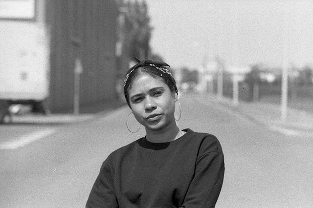 PathosStudios's tweet photo. #PathosVintageThursday Failure is a detour, not a dead-end street. - Zig Ziglar. 📷🛣
.
.
.
📷- Minolta SRT-303 with a 100mm f/2.5 Rokkor-x.
💃🏽- @richailineelisa .
.
.
#PathosStudios #cinematography #photography #photooftheday #videooftheday #ilford #FilmIsNotDead #filmpho… https://t.co/b5faoTRj4Z