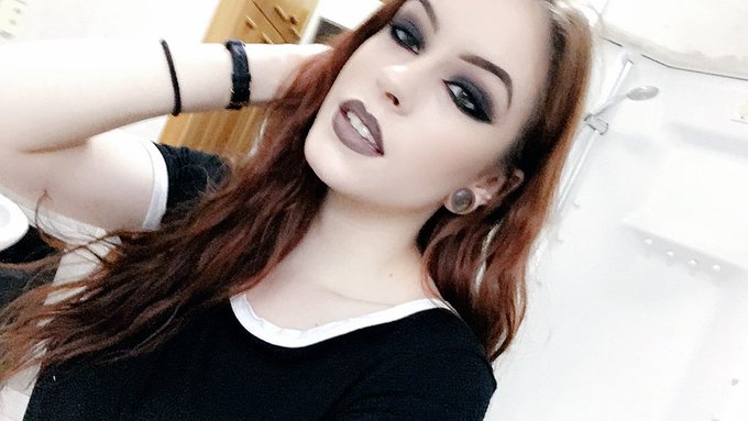 Goth bitch ☠️ https://t.co/HA2198pyjx<a href="/tag/maleficent"class="tags"><span>#maleficent</span></a>