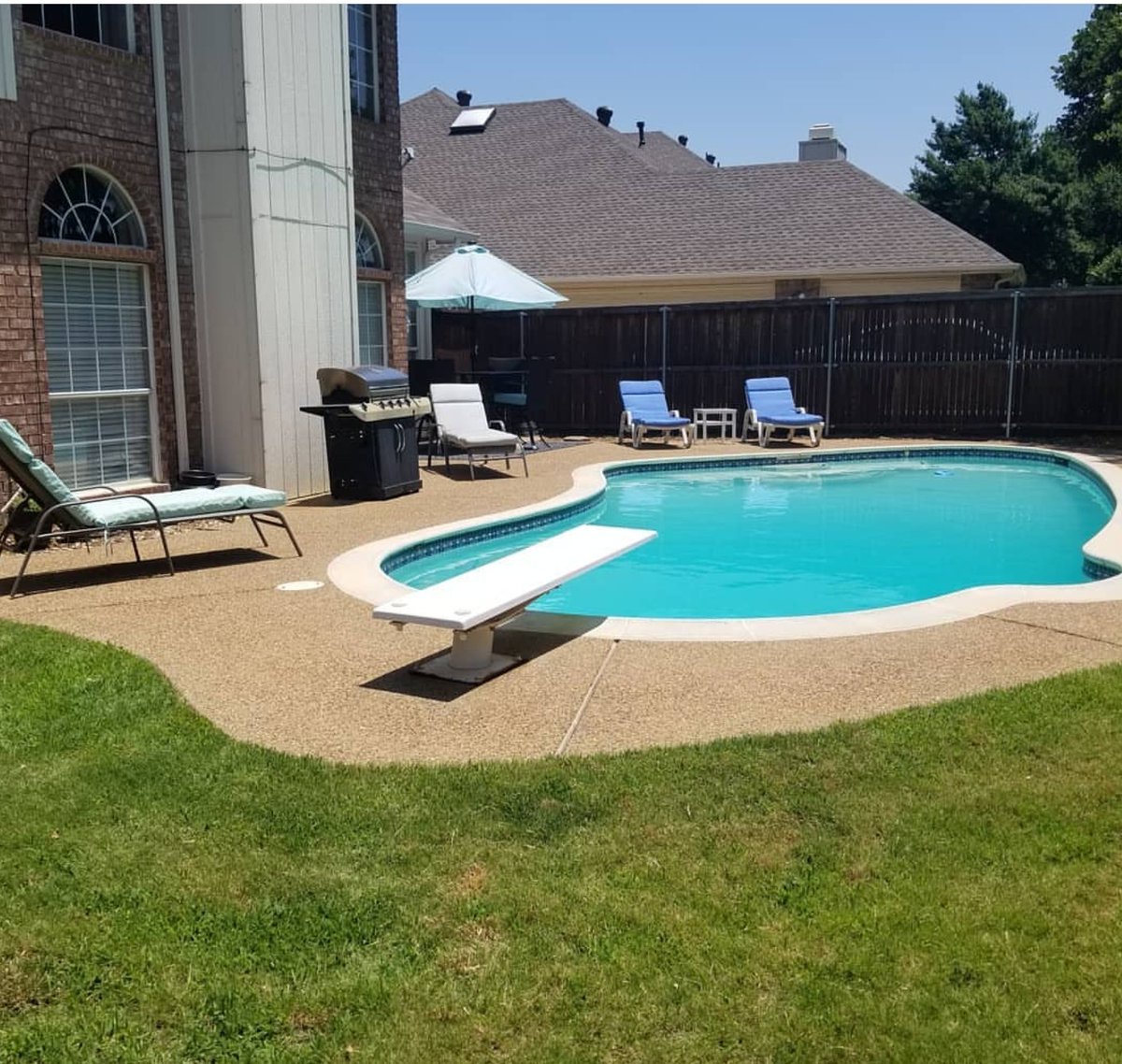 haner22's tweet image. Off to one of my favorite cities in the USA Dallas,TX to visit my Bro and his family.
#TexasRangers #nhldraft2018 #poolsidebeers #fulltrottle.