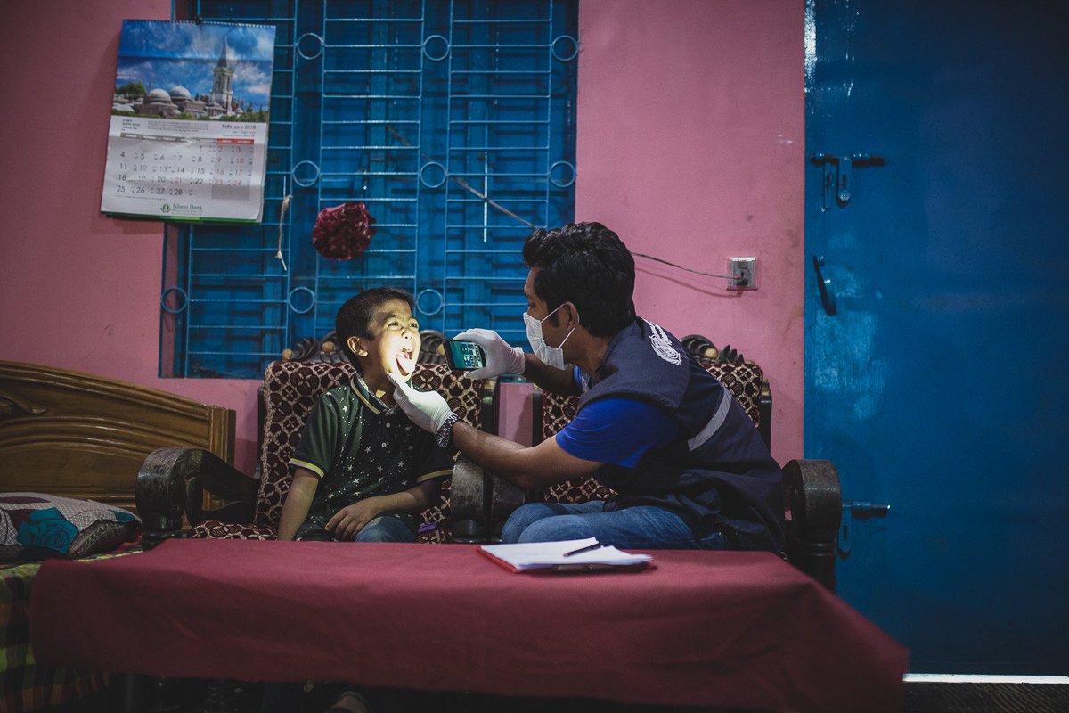 Taming the #diphtheria outbreak in Cox’s Bazar, #Bangladesh, has been a combined effort of the government, WHO and partners.
Technology was one of the key tools of the response. bit.ly/2M2TiFK